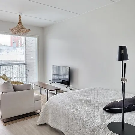 Uusi Laadukas Yksioe Hangon Keskustassa Апартаменты *