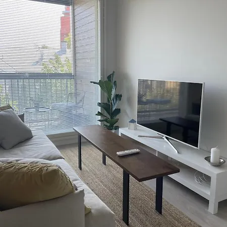 Uusi Laadukas Yksioe Hangon Keskustassa *